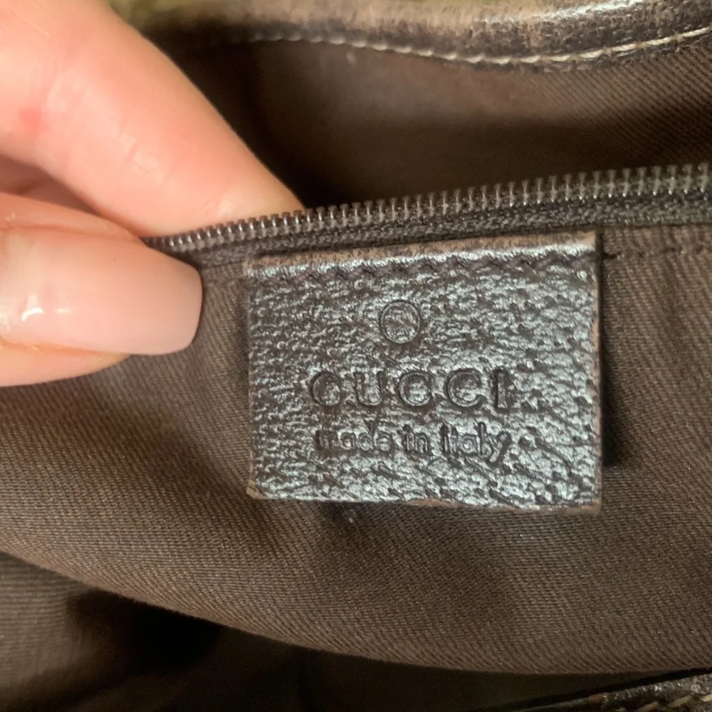 100% Authenic Gucci canvas shoulder bag with brown leather trim… preloved … - Picture 5 of 16